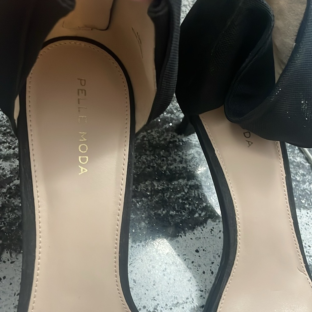 Pelle Moda Heels - Picture 6 of 6
